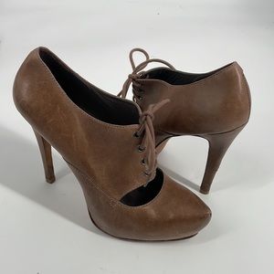 Aldo Women's Brown Leather Oxford Heels Size 9